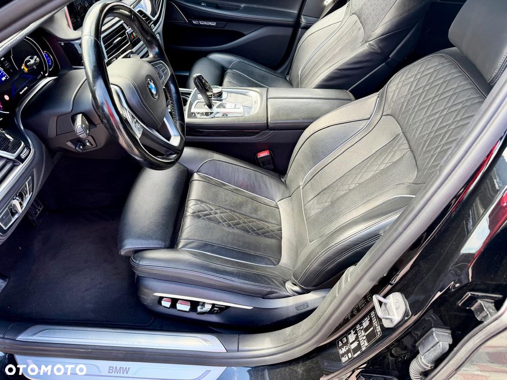 BMW Seria 7 740d xDrive - 8