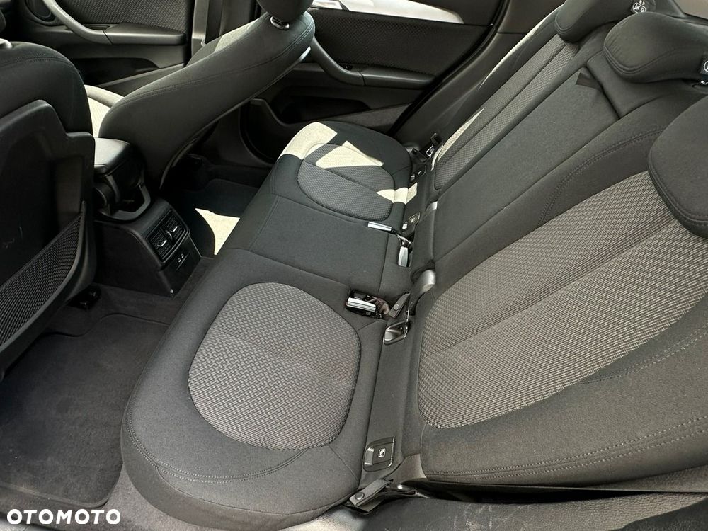 BMW X1 xDrive25e Advantage - 16