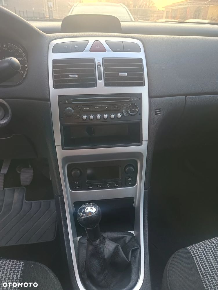 Peugeot 307 1.4 Oxygene - 8