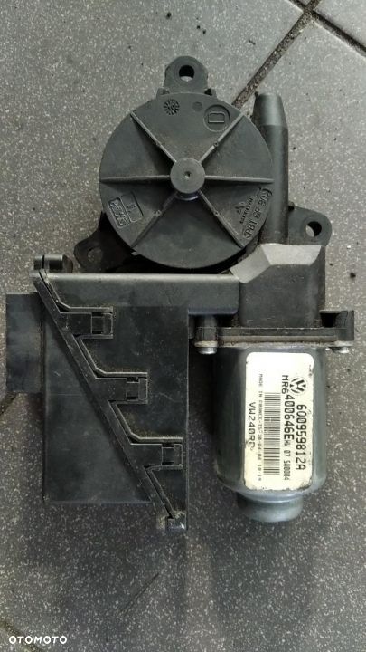 SILNICZEK OPUSZCZANIA PODNOSZENIA SZYB VW POLO 9N 600959812A - 1