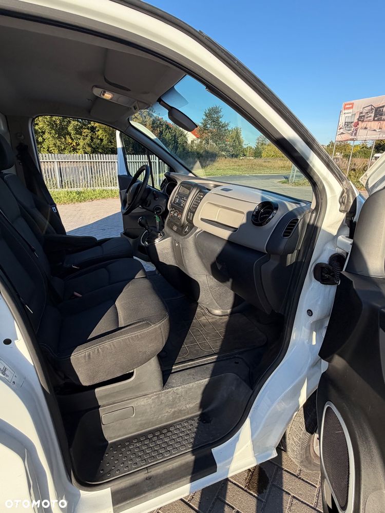 Renault Trafic - 13