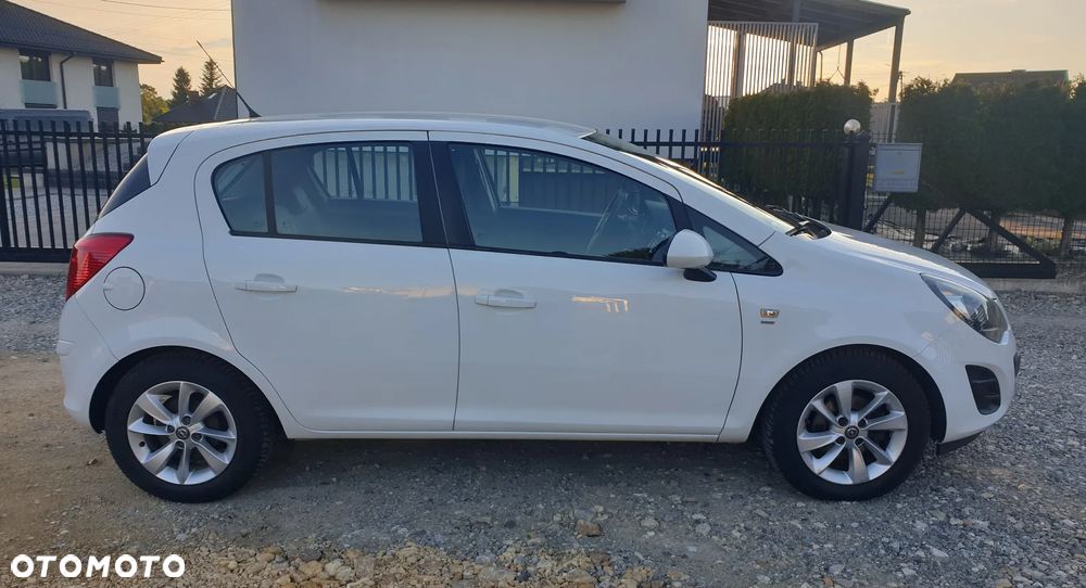 Opel Corsa 1.4 16V Energy - 4