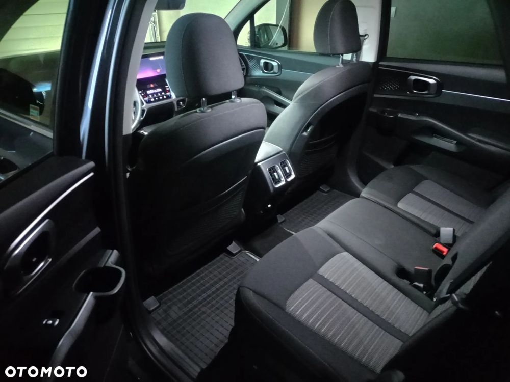 Kia Sorento - 12