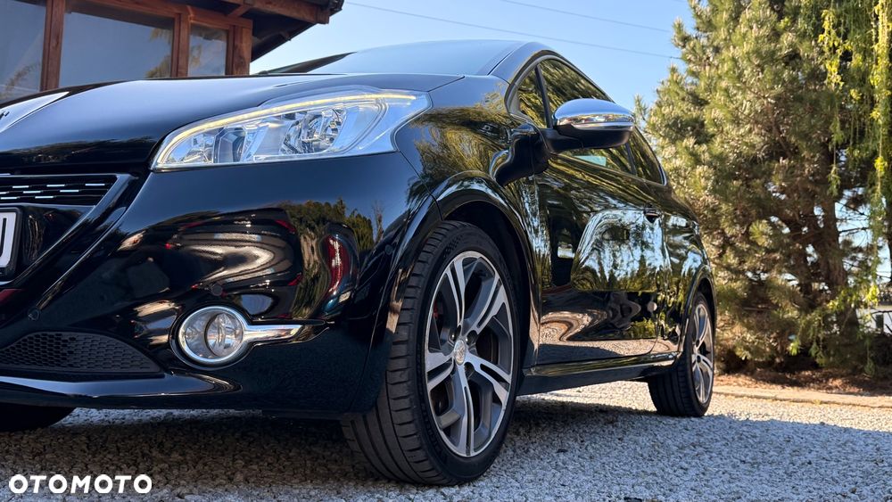 Peugeot 208 1.6 THP GTi - 9