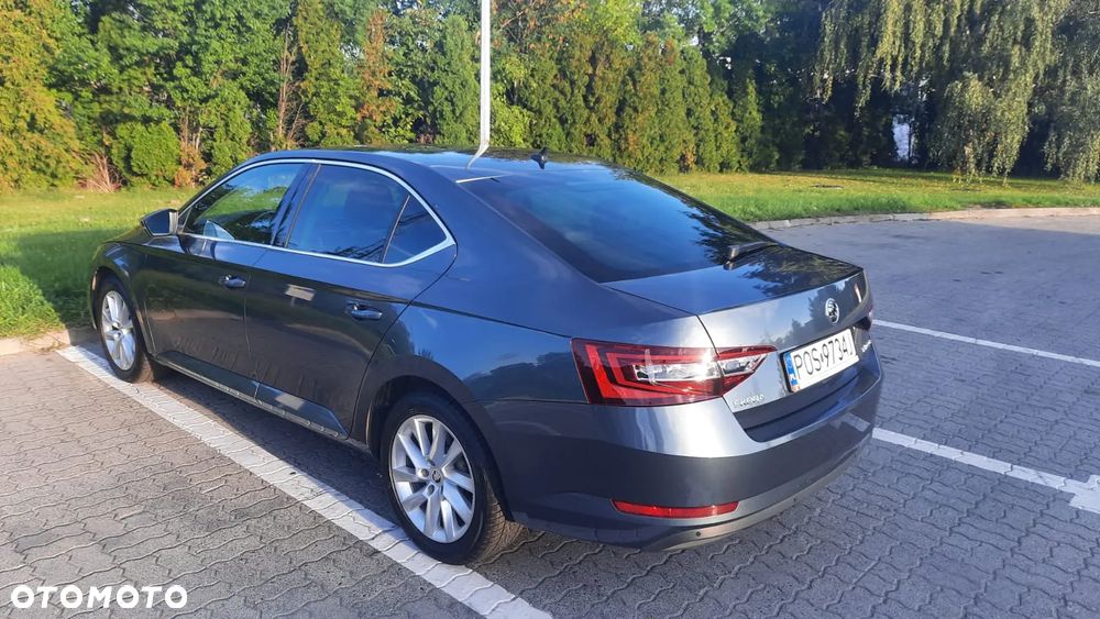 Skoda Superb 2.0 TDI Style - 7
