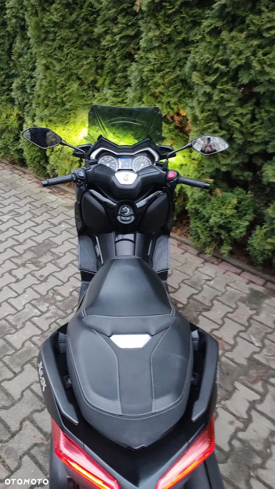 Yamaha X-max - 8