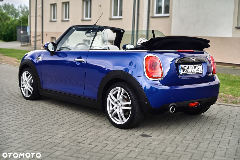 MINI Cooper Sidewalk Edition - 9