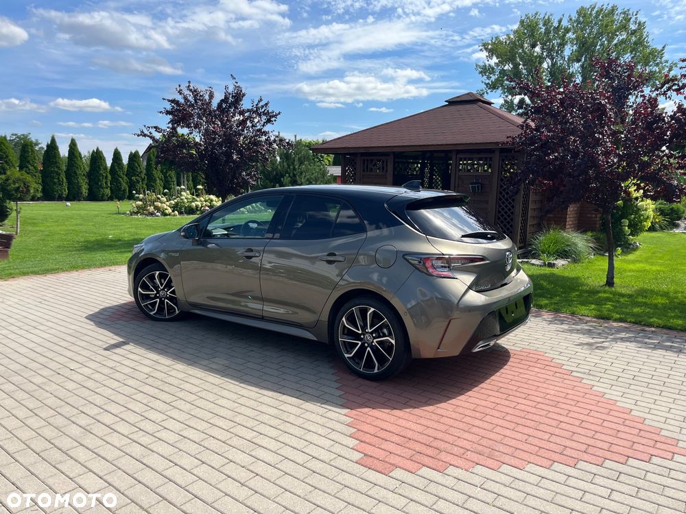 Toyota Corolla 2.0 Hybrid Executive - 15