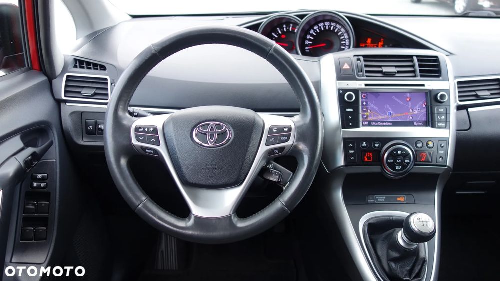 Toyota Verso 2.0 D-4D Premium 7os - 19