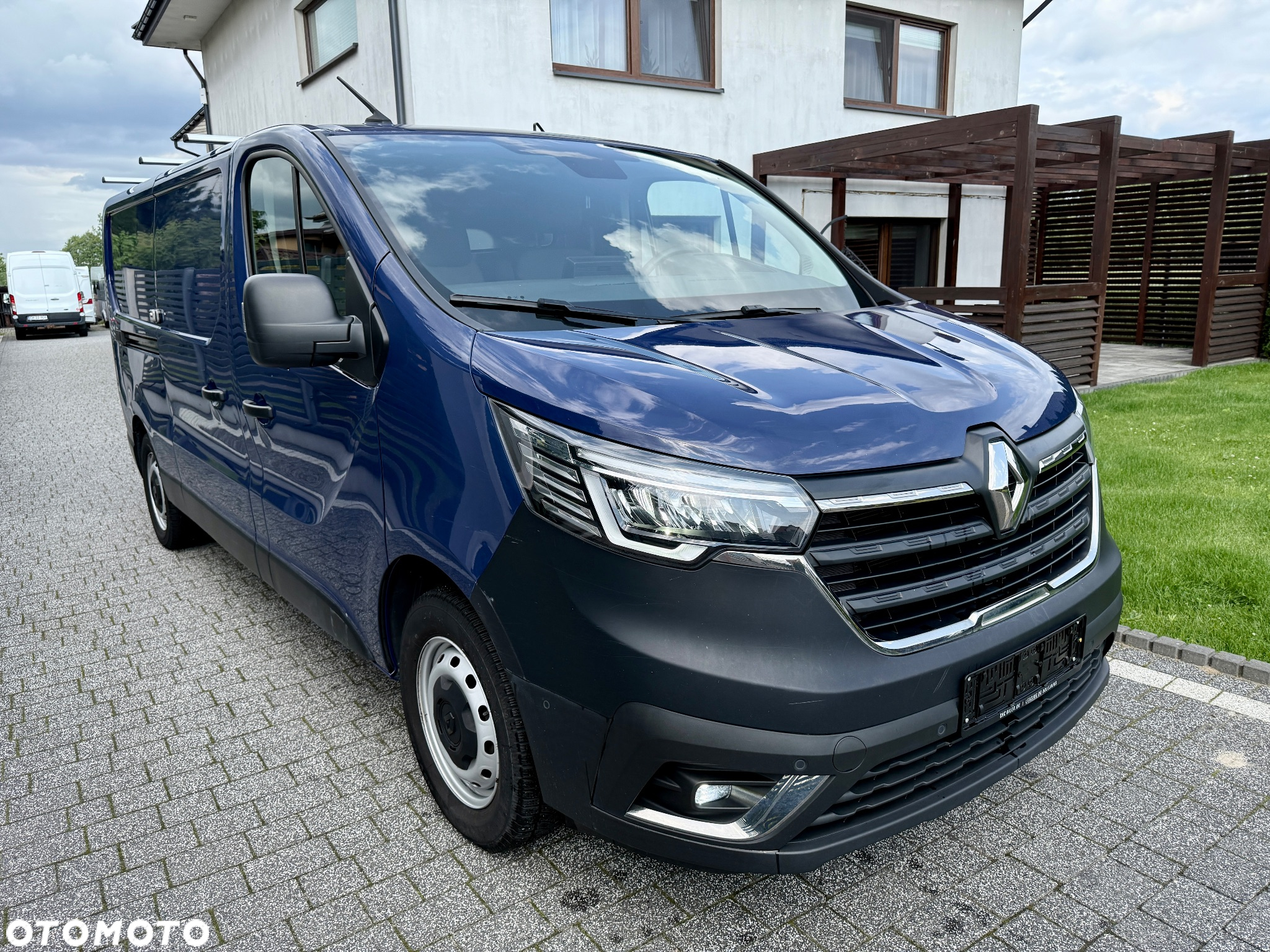 Renault Trafic - 2