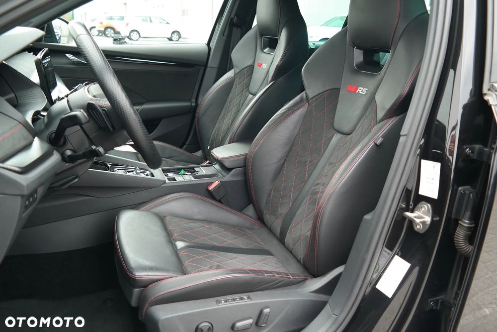 Skoda Octavia 2.0 TDI DSG 4x4 RS - 10