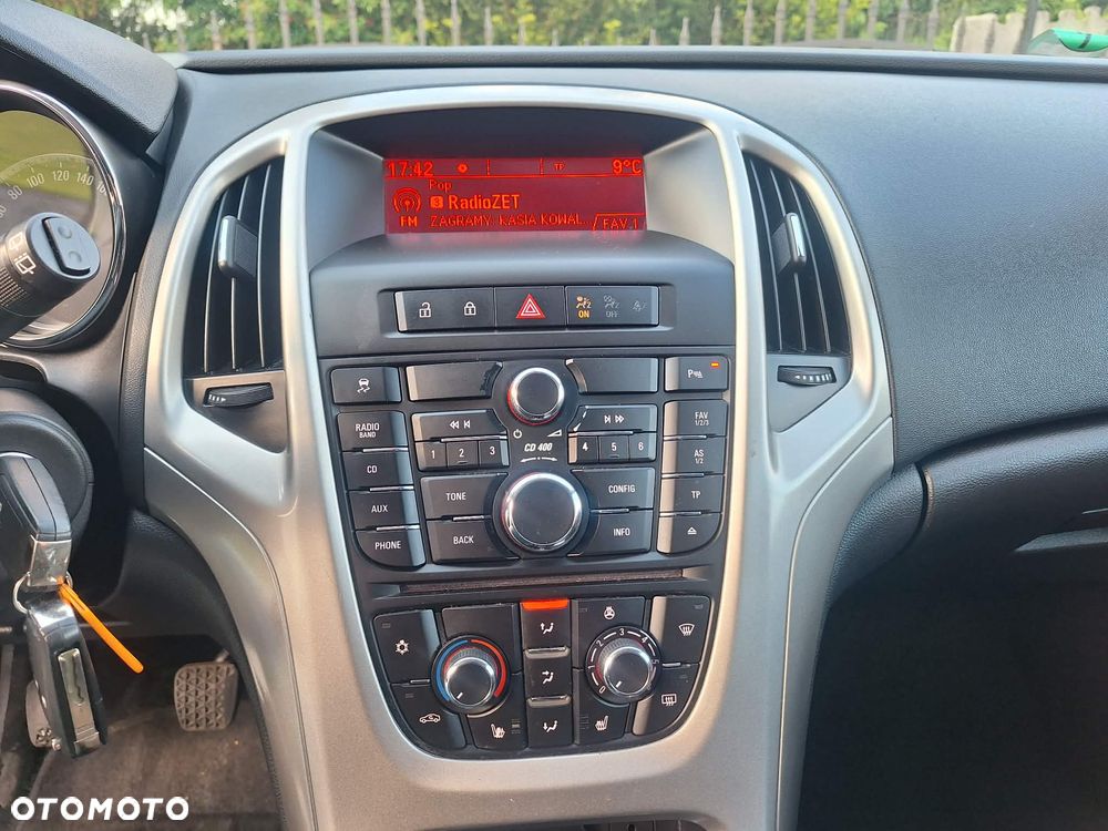Opel Astra 1.4 Turbo - 12