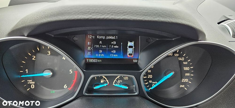 Ford Kuga 2.0 TDCi 2x4 Titanium - 17