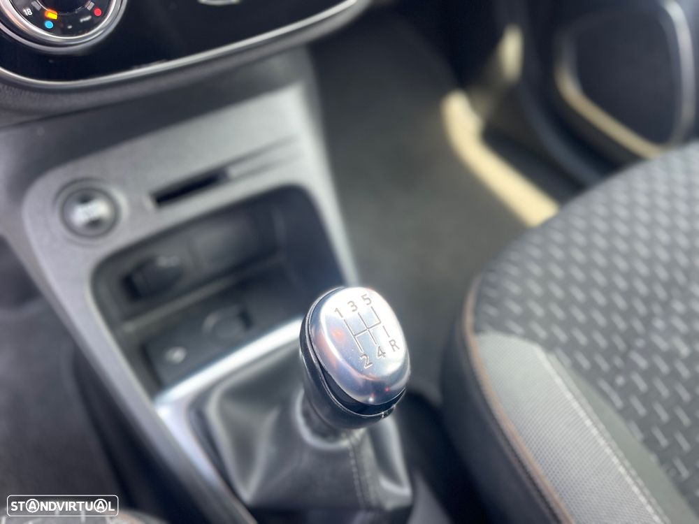 Renault Captur 1.5 dCi Exclusive - 22