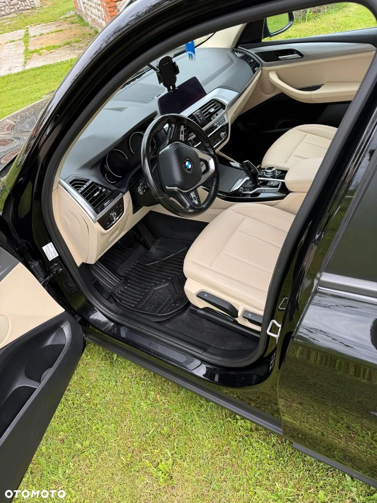 BMW X3 xDrive20i - 8