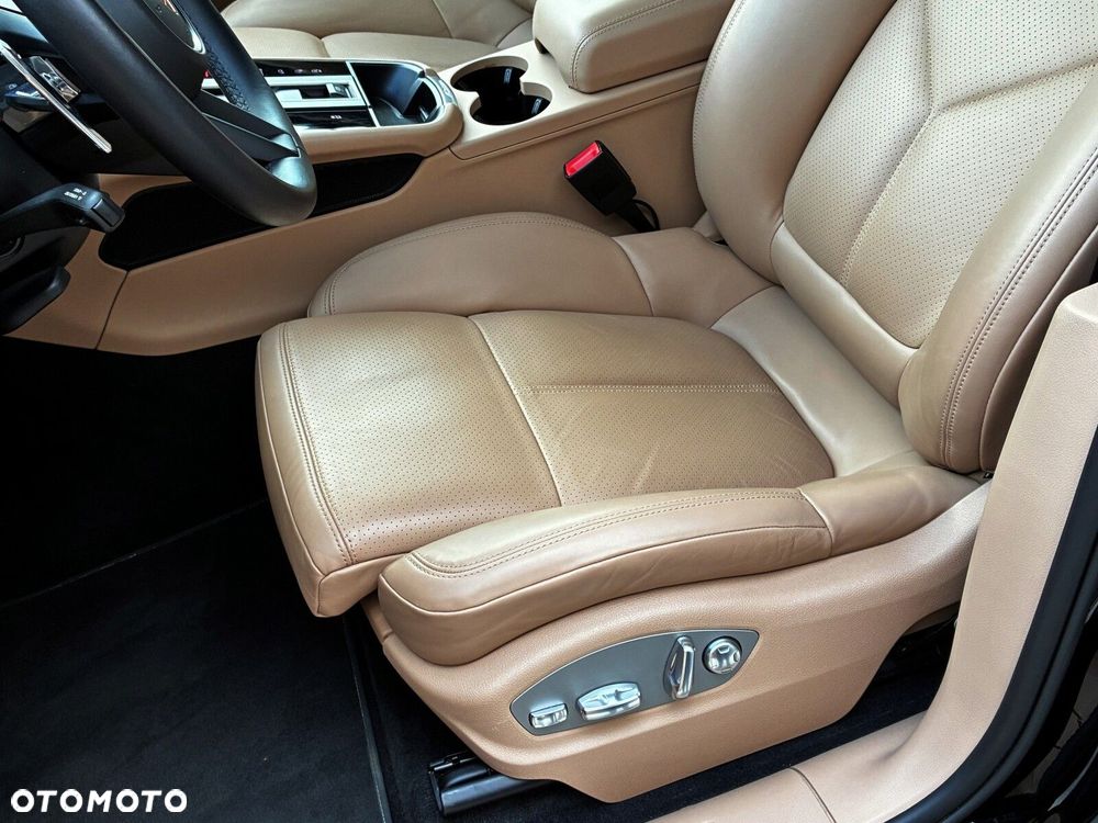 Porsche Macan - 22