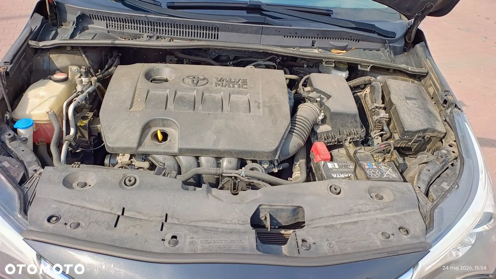 Toyota Avensis 1.8 Active MS - 16