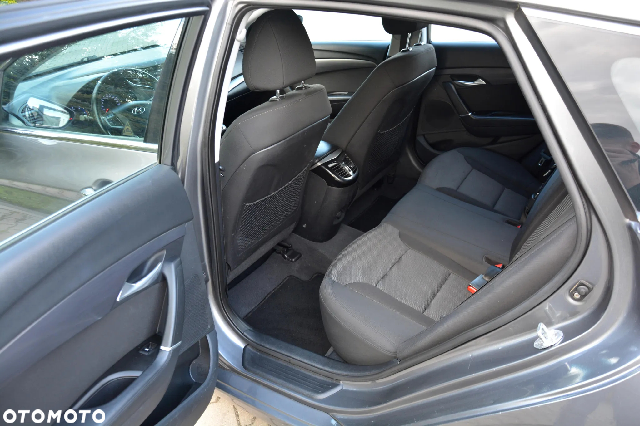 Hyundai i40 Kombi 1.7 CRDi Trend - 37