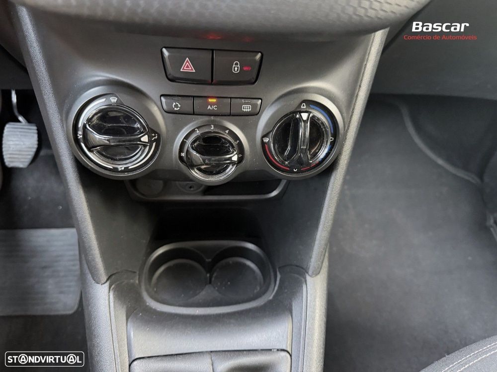 Peugeot 208 1.6 BlueHDi Style - 24