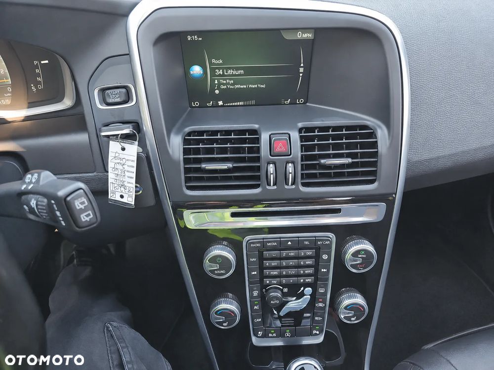 Volvo XC 60 T5 Geartronic Momentum - 9