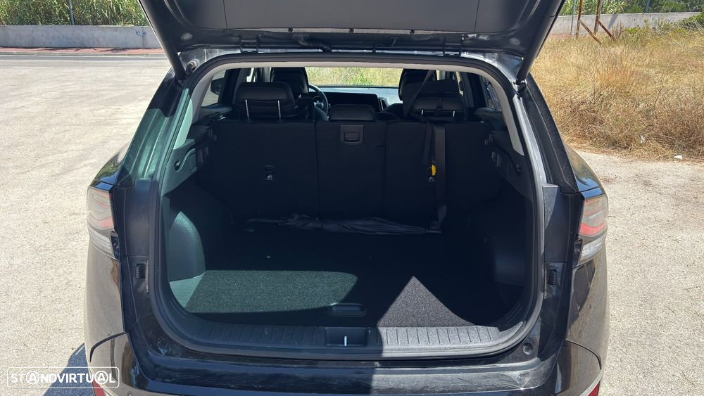 Kia Sportage 1.6 T-GDi HEV Tech - 12