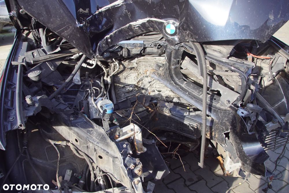 Auto na części - BMW X6 F16 3.0 D 258 KM N57D30 GA8HP75Z 416 2015R Silnik Skrzynia Drzwi Błotnik Zderzak Klapa Lampa Klamka Szyba Lusterko Deska Kokpit Sterownik Moduł Czujnik Licznik Wyświetlacz Panel Kierownica - 18