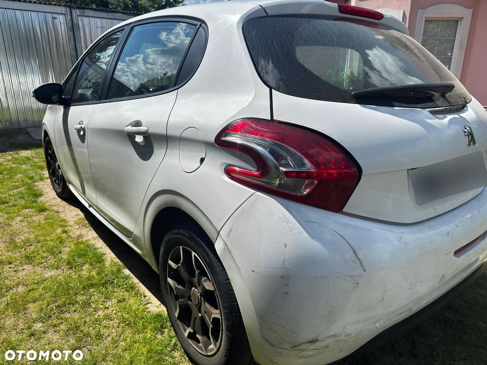 Peugeot 208 1.6 e-HDi Allure STT - 3