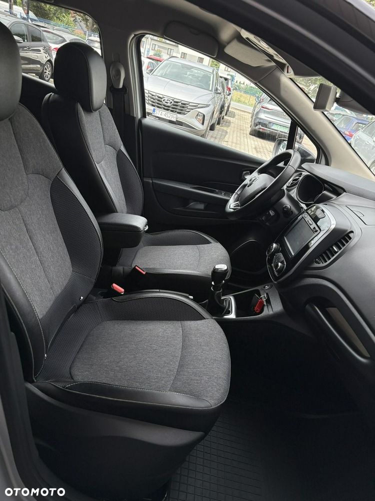 Renault Captur - 21