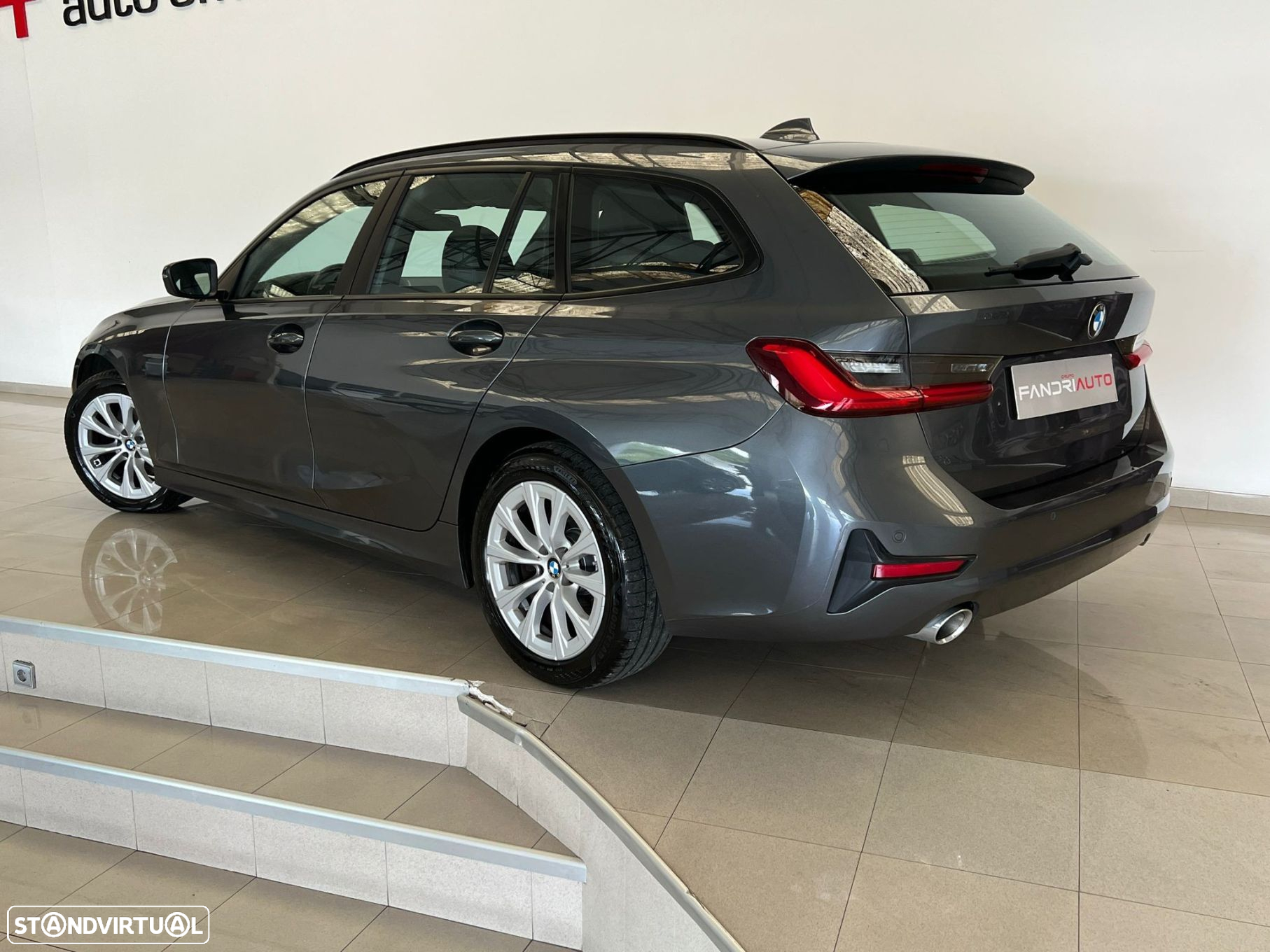 BMW 320 d Touring Line Sport - 11