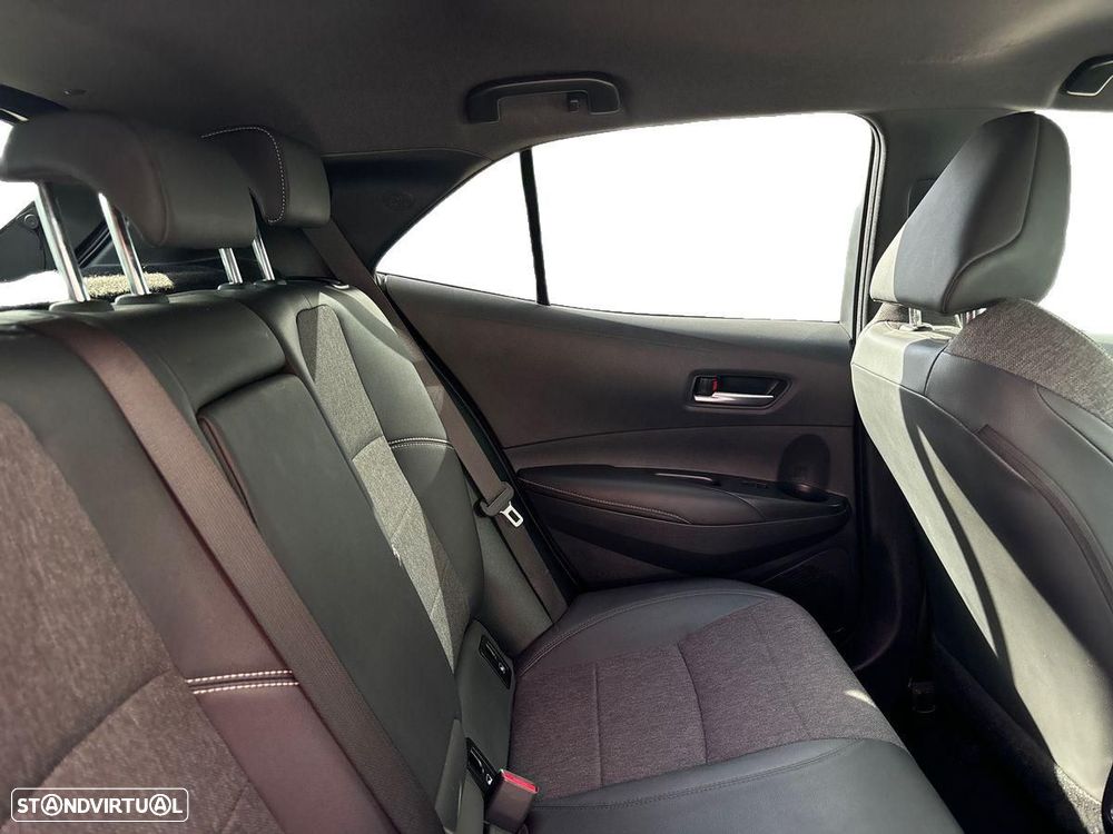 Toyota Corolla - 8