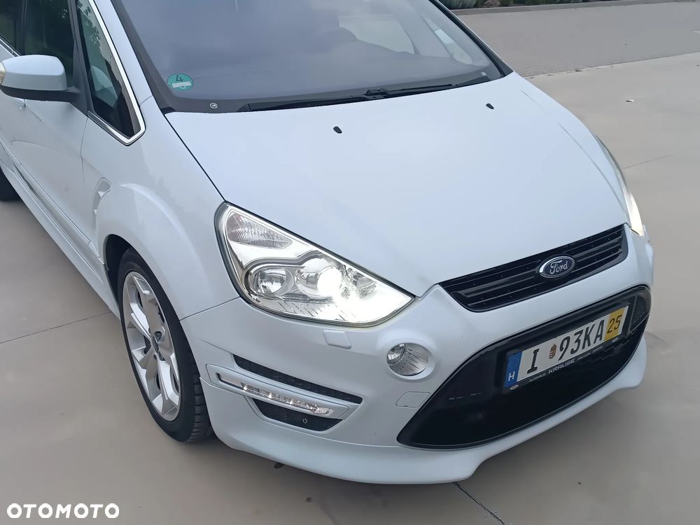 Ford S-Max - 21