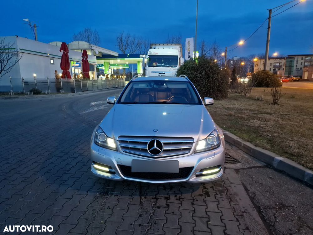 Mercedes-Benz C 220 T CDI 7G-TRONIC Avantgarde Edition - 3
