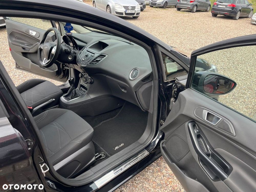 Ford Fiesta - 15
