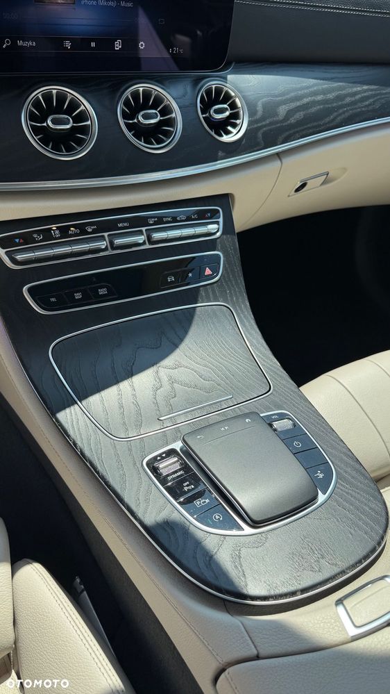 Mercedes-Benz Klasa E 220 d 4-Matic AMG - 32