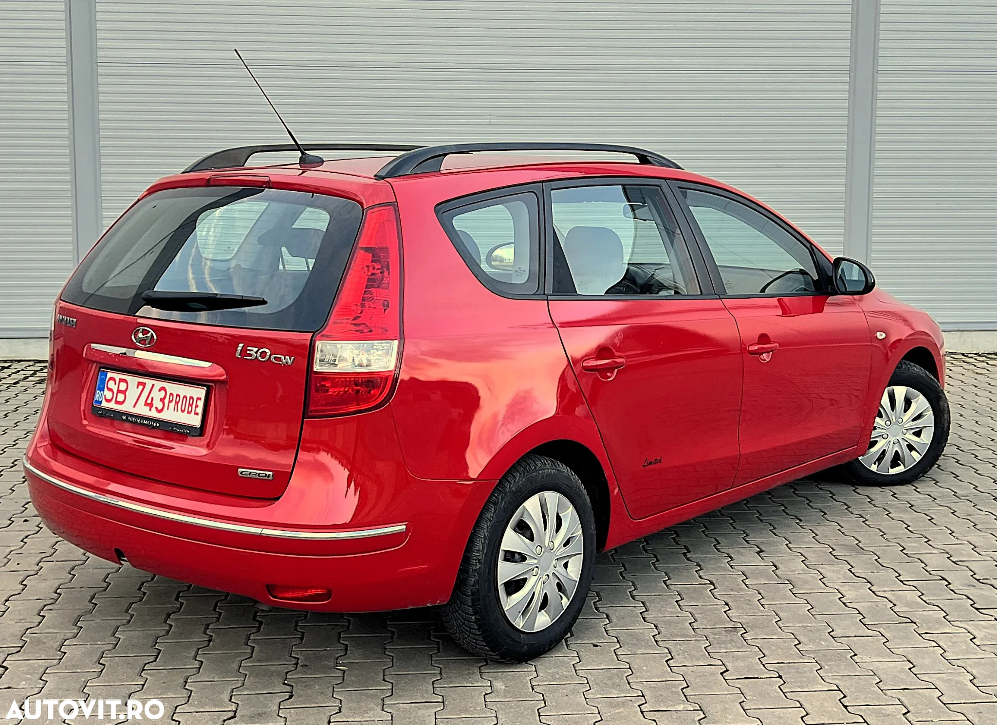 Hyundai i30 1.6 CRDi GLS COMFORT - 4