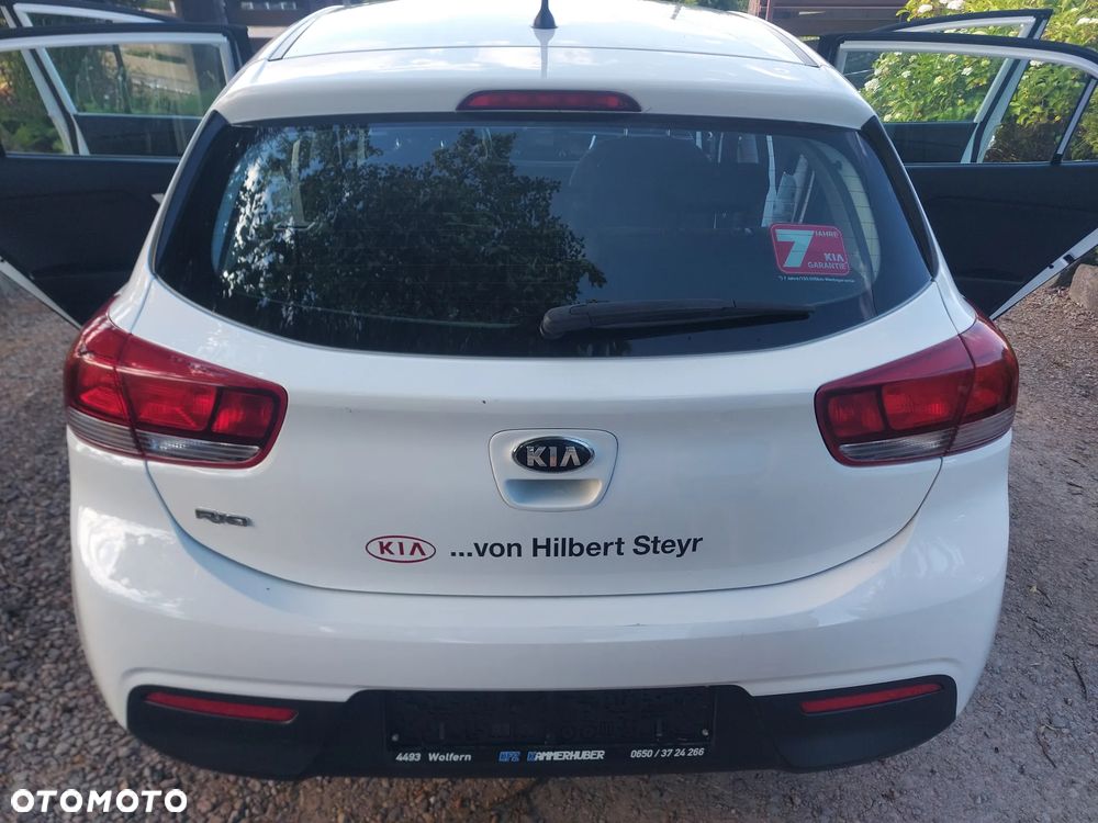 Kia Rio - 18