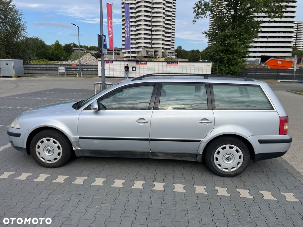 Volkswagen Passat 1.9 TDI Comfortline - 5