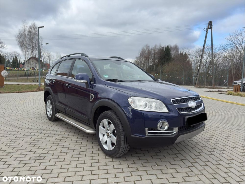 Chevrolet Captiva 2.0 4WD 7 Sitzer LT Exclusive - 3