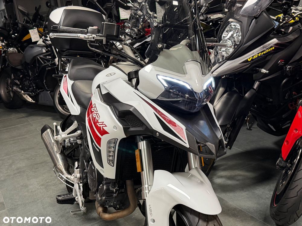 Benelli TRK 251 - 21