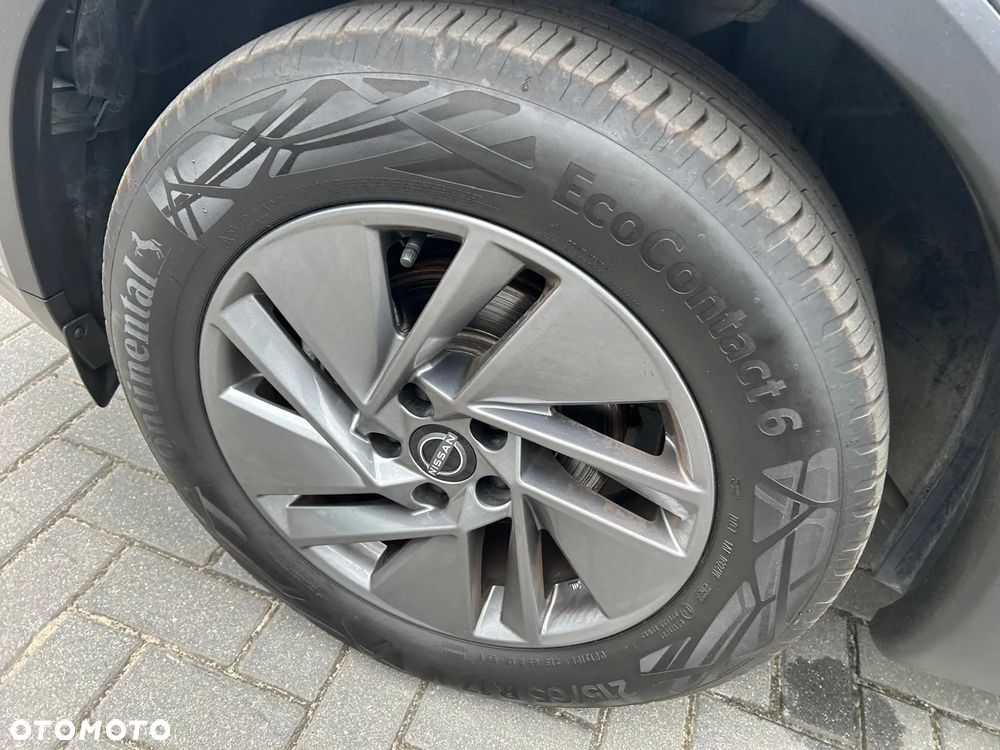 Nissan Qashqai 1.3 DIG-T mHEV N-Connecta Xtronic - 8