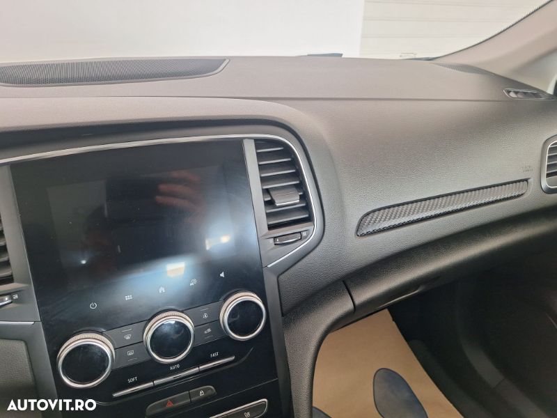 Renault Megane TCe 140 EDC GPF Equilibre - 25