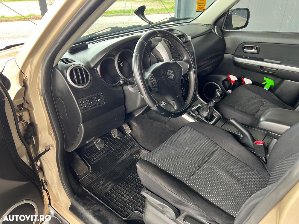 Suzuki Grand Vitara - 9