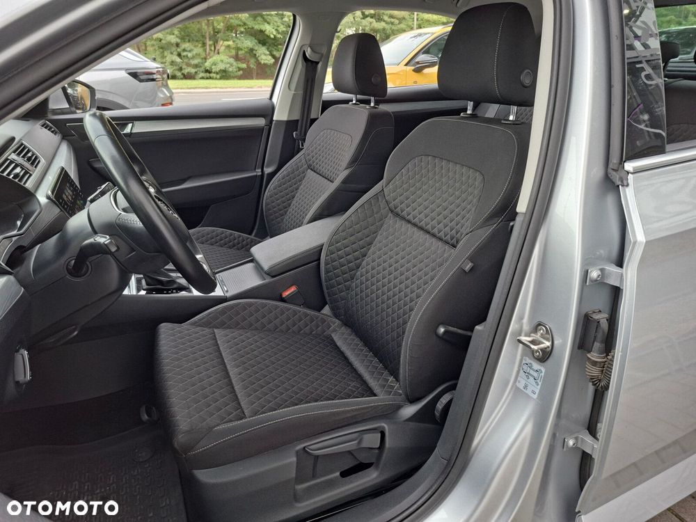 Skoda Superb 1.5 TSI Ambition DSG - 13