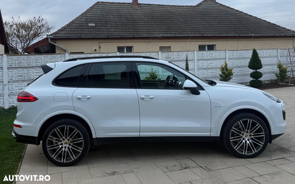 Porsche Cayenne - 8
