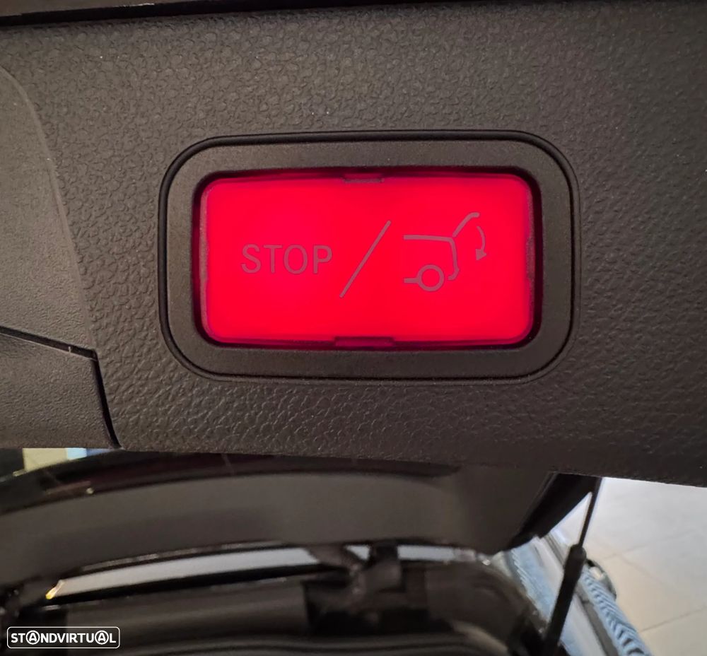 Mercedes-Benz C 300 de AMG Line - 23