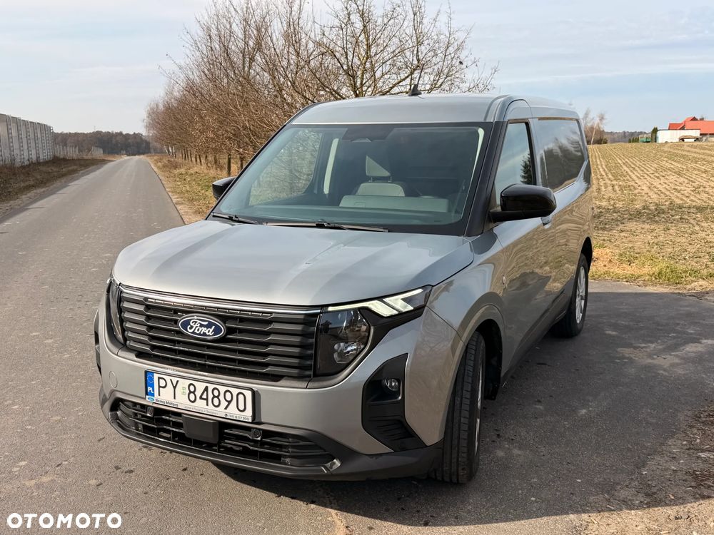 Ford Transit Courier - 4