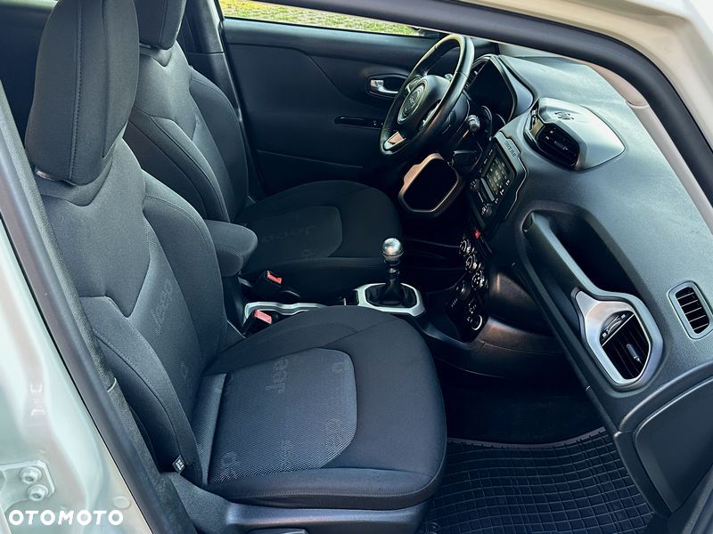 Jeep Renegade - 11