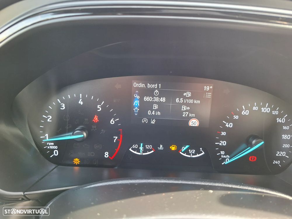 Ford Focus 1.0 EcoBoost S&S ST-LINE - 15