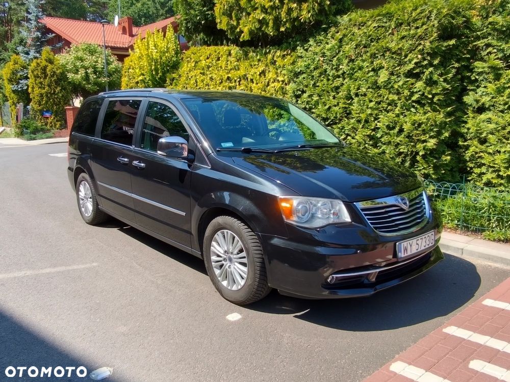 Lancia Voyager 3.6 Platinum - 9
