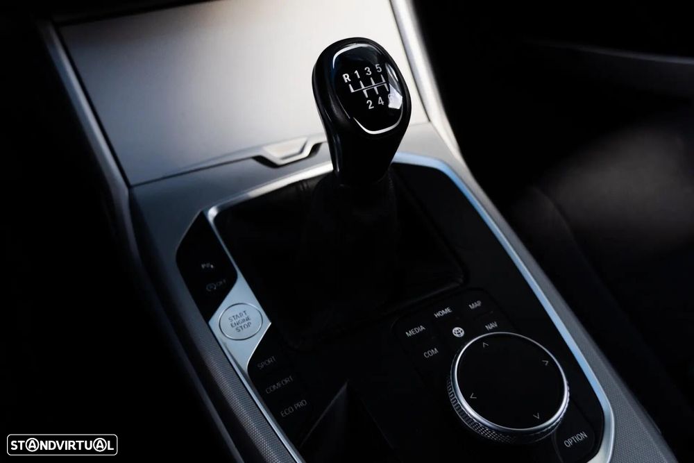 BMW 318 d Advantage Auto - 25